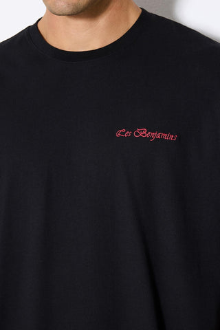 EMBROIDERY DETAILED TEE